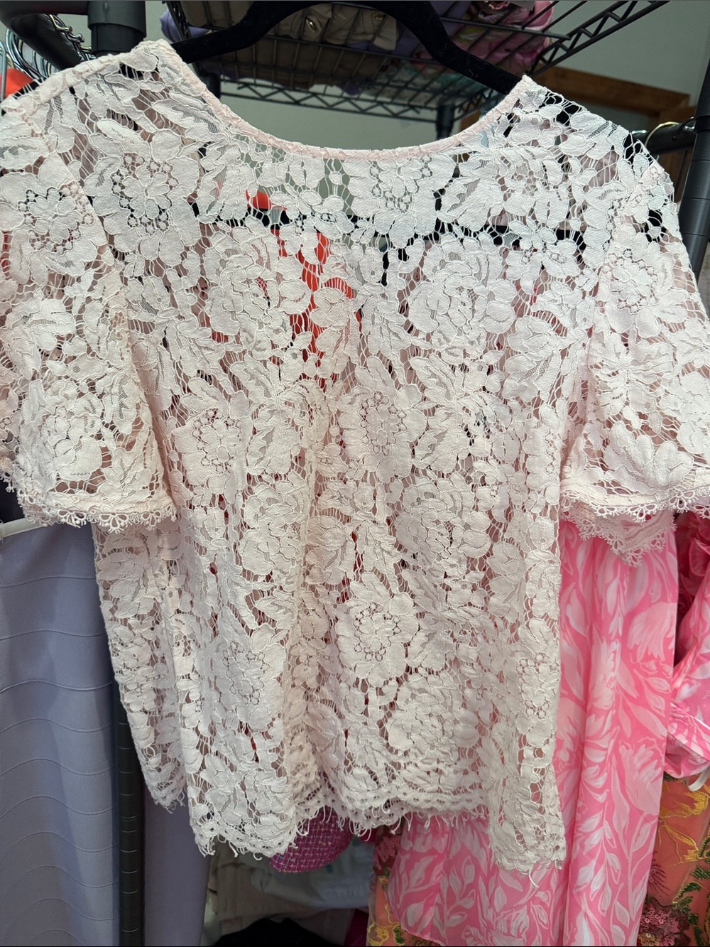 L'AGENCE Pale Blush Floral Lace Short Sleeve Top